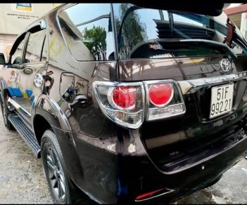 Toyota Fortuner 2016 - Bán ô tô Toyota Fortuner 2.7V sản xuất 2016, màu nâu, 650 triệu