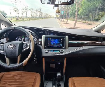 Toyota Innova 2.0G 2018 - Cần bán gấp Toyota Innova 2.0G năm sản xuất 2018, giá 599tr