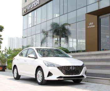 Hyundai Accent AT  2021 - Cần bán Hyundai Accent AT sản xuất năm 2021, màu trắng