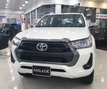 Toyota Hilux 2.5E 4x2 MT 2022 - Toyota Nam Định bán Toyota Hilux 2022 2.5E 4x2 MT, chỉ 160tr nhận xe, ưu đãi lớn, trả góp tối đa 80%, lãi cực thấp