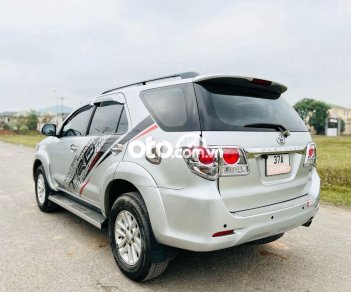 Toyota Fortuner   G   2012 - Bán Toyota Fortuner G sản xuất 2012, màu bạc xe gia đình