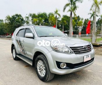 Toyota Fortuner   G   2012 - Bán Toyota Fortuner G sản xuất 2012, màu bạc xe gia đình