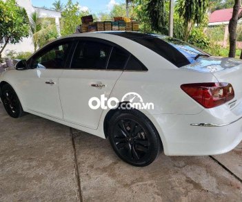 Chevrolet Cruze 2015 - Bán Chevrolet Cruze LTZ năm sản xuất 2015, màu trắng, 360 triệu