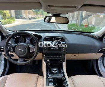 Jaguar XE 2015 - Bán Jaguar XE 2.0 HSE năm sản xuất 2015, màu trắng, xe nhập