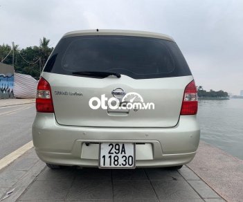 Nissan Grand livina 2011 - Cần bán gấp Nissan Grand livina 1.8AT năm 2011, màu bạc, giá tốt