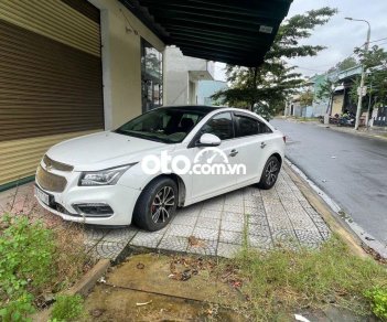 Chevrolet Cruze LT 2017 - Cần bán Chevrolet Cruze LT sản xuất 2017, màu trắng, xe nhập