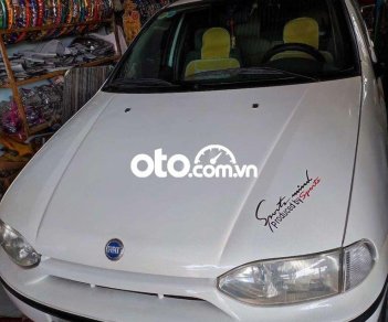 Fiat Siena 2004 - Cần bán xe Fiat Siena năm sản xuất 2004, màu trắng