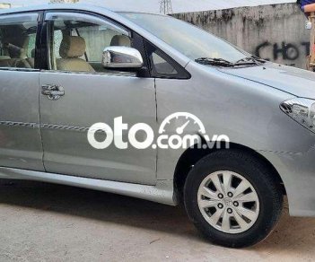 Toyota Innova 2.0G 2011 - Cần bán Toyota Innova 2.0G sản xuất năm 2011