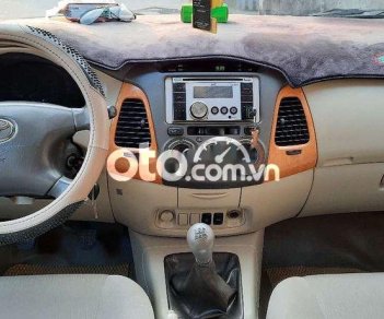 Toyota Innova 2.0G 2011 - Cần bán Toyota Innova 2.0G sản xuất năm 2011