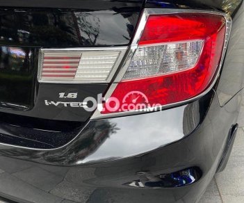 Honda Civic 1.8MT 2013 - Cần bán lại xe Honda Civic 1.8MT sản xuất năm 2013, màu đen  