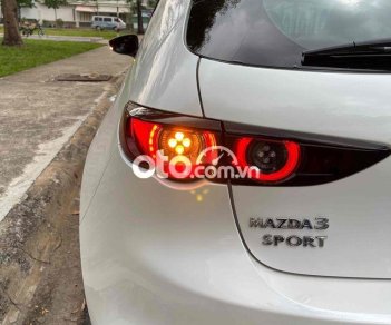 Mazda 3 2019 - Cần bán gấp Mazda 3 1.5L Premium sản xuất 2019, màu trắng