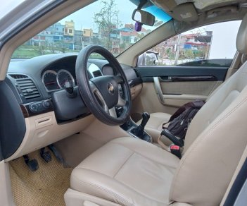 Chevrolet Captiva 2009 - Bán Chevrolet Captiva Maxx LT, số sàn máy dầu năm sản xuất 2009, màu bạc, xe cam kết chất lượng