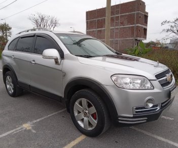 Chevrolet Captiva 2009 - Bán Chevrolet Captiva Maxx LT, số sàn máy dầu năm sản xuất 2009, màu bạc, xe cam kết chất lượng