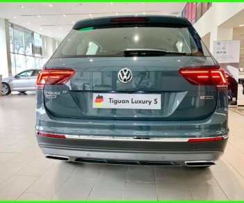 Volkswagen Tiguan 2022 - [Ở đây luôn có sẵn xe đủ màu] mời anh chị lái thử miễn phí & xem giá lăn bánh của xe Tiguan Luxury S 2022 màu xanh Petro