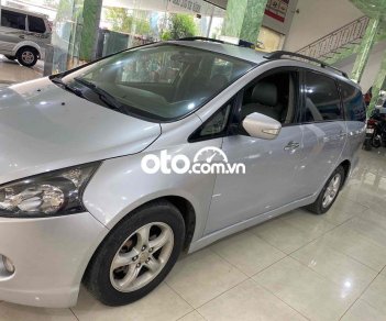 Mitsubishi Grandis 2.4 Mivec 2005 - Bán ô tô Mitsubishi Grandis 2.4 Mivec sản xuất 2005, màu bạc số tự động, giá chỉ 262 triệu