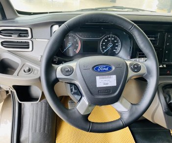 Ford Transit 2022 - Ford Lào Cai ưu đãi bán Ford Transit 2022, sẵn màu - Giá tốt giao ngay - Trả góp 80%, làm biển Hà Nội, Van 3, 6 chỗ