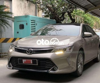 Toyota Camry  2.0E  2017 - Bán ô tô Toyota Camry 2.0E năm 2017