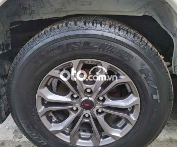 Toyota Fortuner 2016 - Cần bán xe Toyota Fortuner 2.7V TRD 4x2 sản xuất năm 2016 