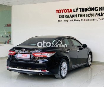 Toyota Camry 2019 - Cần bán lại xe Toyota Camry 2.5Q năm sản xuất 2019, nhập khẩu nguyên chiếc