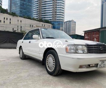 Toyota Crown 3.0 1994 - Xe Toyota Crown 3.0 năm sản xuất 1994, màu trắng, xe nhập 