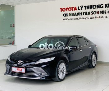 Toyota Camry 2019 - Cần bán lại xe Toyota Camry 2.5Q năm sản xuất 2019, nhập khẩu nguyên chiếc