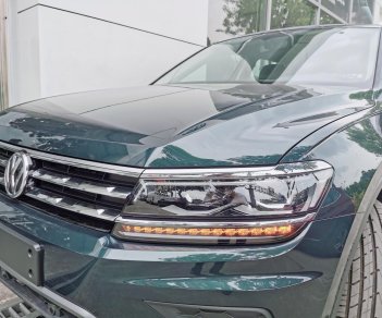 Volkswagen Tiguan 2022 - [Volkswagen Trường Chinh ] Tiguan Luxury S 2022 màu xanh rêu độc nhất Việt Nam giao ngay