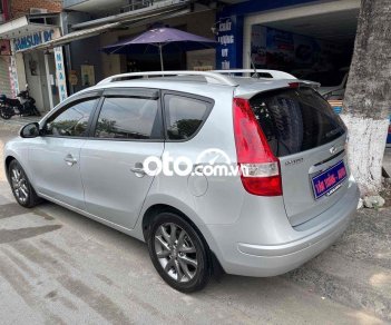 Hyundai i30 2011 - Cần bán xe Hyundai i30 CW 1.6AT sản xuất năm 2011, màu bạc, nhập khẩu 