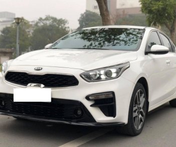 Kia Cerato 2019 - Bán Kia Cerato 1.6AT Luxury sản xuất 2019, màu trắng chính chủ