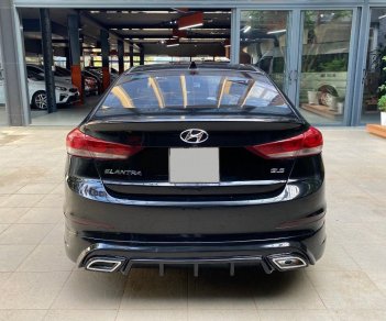 Hyundai Elantra 2019 - Cần bán lại xe Hyundai Elantra 1.6MT năm 2019, màu đen