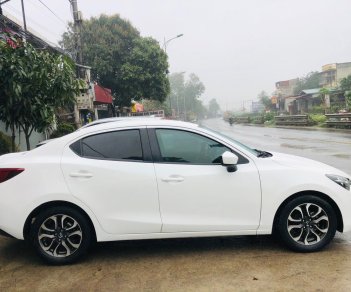 Mazda 2 2016 - Mazda 2 màu trắng 2016 Sedan xe đẹp