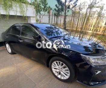 Toyota Camry 2017 - Cần bán Toyota Camry năm 2017, màu đen chính chủ