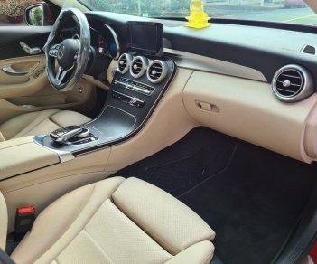 Mercedes-Benz C class 2019 - Rước ngay Mercedes C200 siêu lướt giá cực tốt