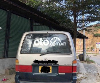 Toyota Hiace 2004 - Bán Toyota Hiace năm 2004, màu bạc, nhập khẩu, giá chỉ 41 triệu