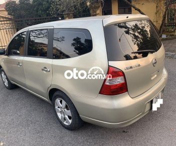 Nissan Grand livina 2011 - Bán xe Nissan Grand livina 1.8MT sản xuất năm 2011 số sàn, 235 triệu