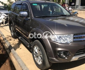 Mitsubishi Pajero Sport 2015 - Bán xe Mitsubishi Pajero Sport năm 2015, màu nâu giá cạnh tranh