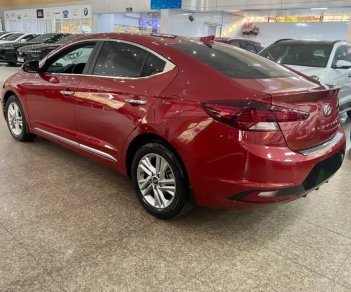 Hyundai Elantra 2021 - Bán Hyundai Elantra 1.6AT sản xuất 2021, màu đỏ, giá tốt