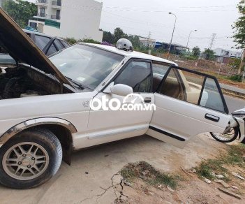 Nissan Bluebird 1981 - Bán Nissan Bluebird sản xuất năm 1981, màu trắng, xe nhập, giá tốt