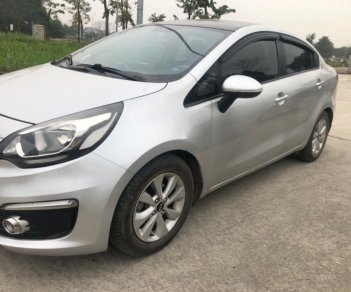 Kia Rio 2016 - Cần bán gấp Kia Rio 1.4AT sản xuất năm 2016, màu bạc, xe nhập xe gia đình