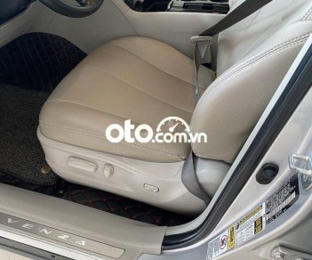 Toyota Venza 2009 - Cần bán gấp Toyota Venza sản xuất 2009, màu bạc, nhập khẩu nguyên chiếc còn mới giá cạnh tranh