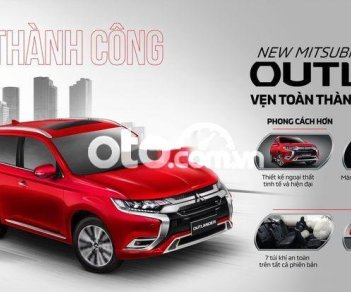 Mitsubishi Outlander 2022 - Bán ô tô Mitsubishi Outlander 2.0 CVT năm 2022, màu đỏ