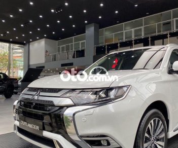 Mitsubishi Outlander 2022 - Bán Mitsubishi Outlander 2.0 năm sản xuất 2022, màu trắng