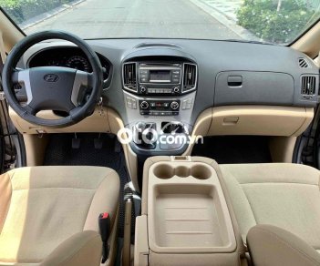 Hyundai Grand Starex 2016 - Cần bán lại xe Hyundai Grand Starex 2.5MT năm 2016, màu bạc, nhập khẩu