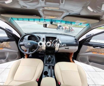 Mitsubishi Pajero Sport 2016 - Bán ô tô Mitsubishi Pajero Sport D 4x2MT năm sản xuất 2016, màu đen, giá 505tr