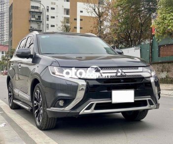 Mitsubishi Outlander 2021 - Bán Mitsubishi Outlander 2.0 CVT Premium năm 2021, màu đen