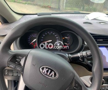 Kia Rio 2017 - Cần bán Kia Rio sản xuất 2017, màu trắng, xe nhập