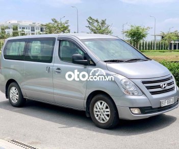 Hyundai Grand Starex 2016 - Cần bán lại xe Hyundai Grand Starex 2.5MT năm 2016, màu bạc, nhập khẩu