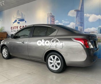 Nissan Sunny 2013 - Bán Nissan Sunny XV 1.5 CVT sản xuất năm 2013, màu bạc số tự động, giá 308tr