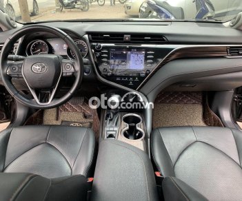 Toyota Camry 2019 - Cần bán gấp Toyota Camry 2.5Q sản xuất 2019, màu đen, nhập khẩu nguyên chiếc