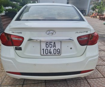 Hyundai Avante 2012 - Bán Hyundai Avante 1.6MT năm sản xuất 2012, màu trắng