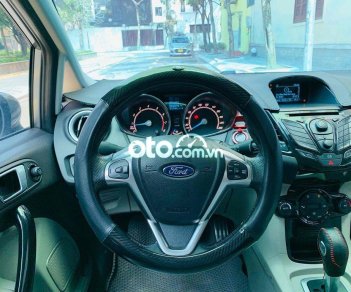 Ford Fiesta 2015 - Bán Ford Fiesta 1.5AT Titanium năm sản xuất 2015, màu bạc